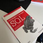 Introdução à Linguagem SQL: Abordagem Prática Para Iniciantes - Livro photo review